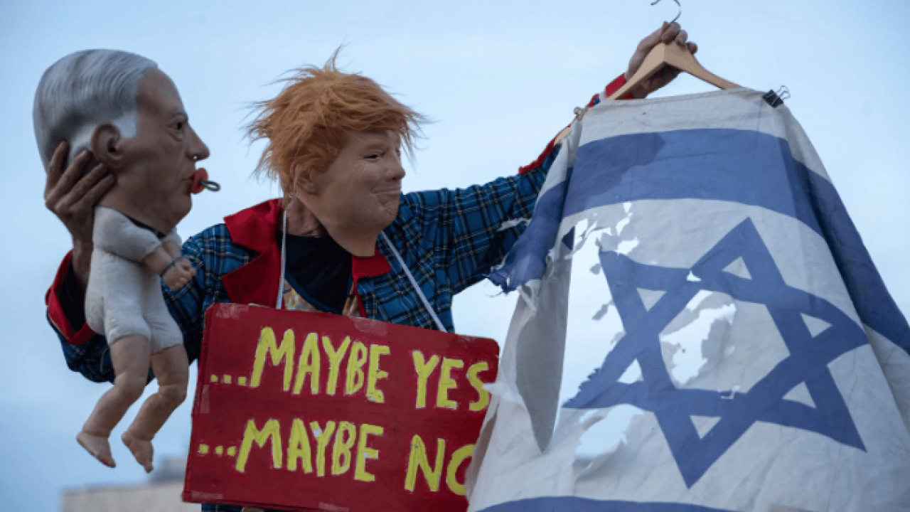 Foto - İsrail’de Netanyahu’ya tepki dalga dalga büyüyor! Savaş karşıtı protestolar sokaklara taştı