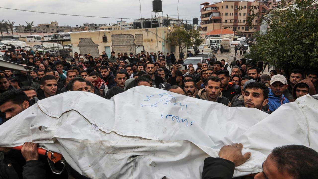 Foto - İsrail'den kalleş saldırı! Şehit oldular