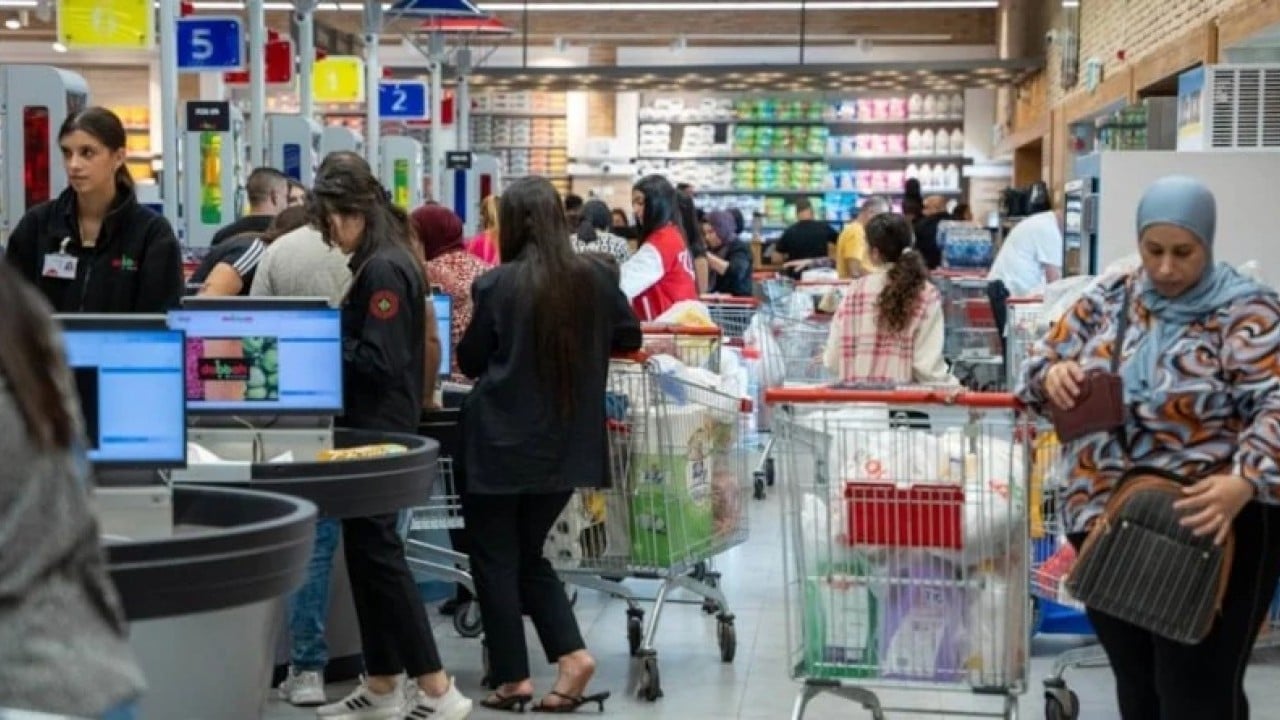 Foto - İran korkusu marketlere akın ettirdi: Her yer talan edildi, marketler boşaldı