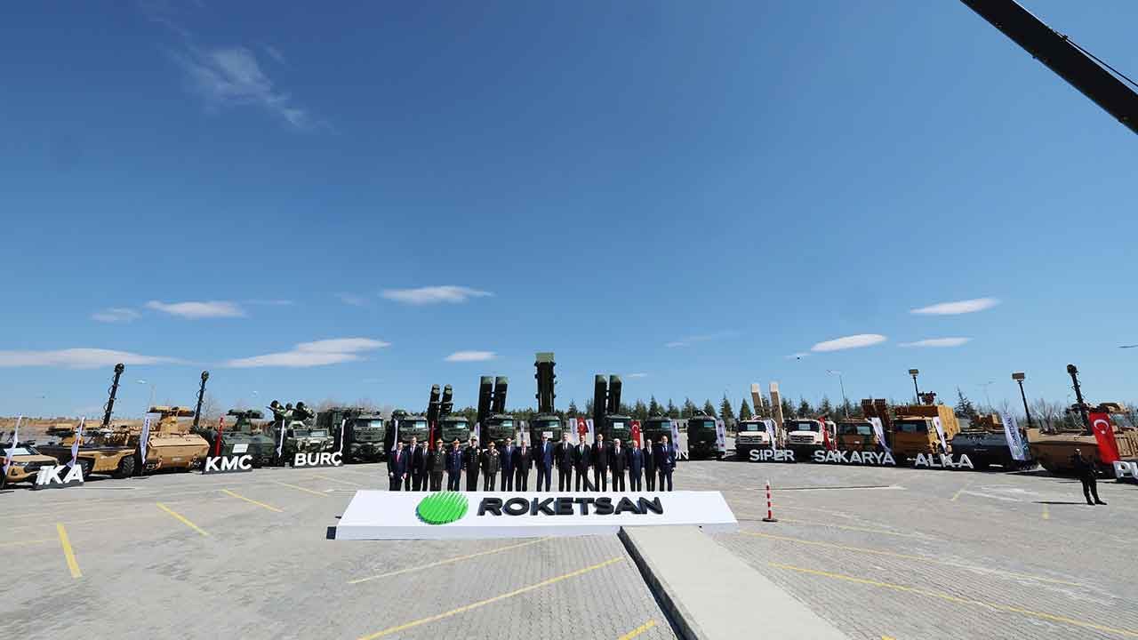 Foto - İsrail'i tir tir titreten görüntü! Başkomutan Erdoğan, yerli ve milli silahlarla poz verdi