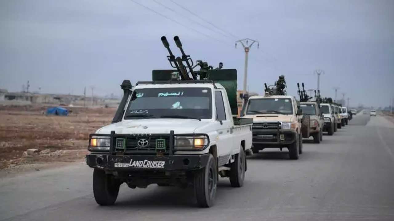 Foto - SDG’nin kaçtığı Deyr Hafir'de sıcak anlar! Suriye ordusu kontrol sağladı