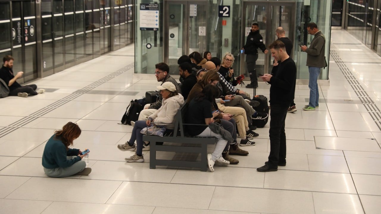 Foto - İsrailliler korkudan metrolara sığınmaya başladı! ABD ve İsrail'in saldırılarına İran karşılık verdi...