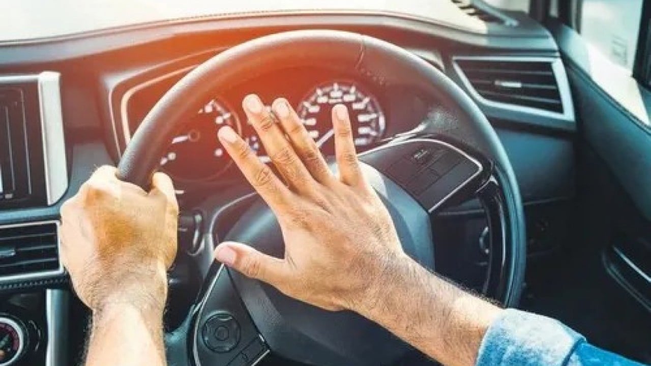 Foto - Israrla üst üste korna çalmak hakaret sayıldı