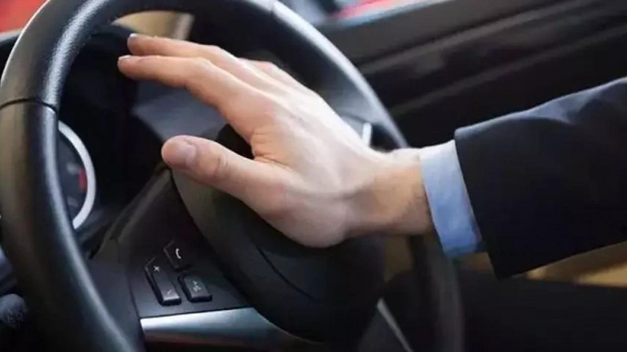 Foto - Israrla üst üste korna çalmak hakaret sayıldı