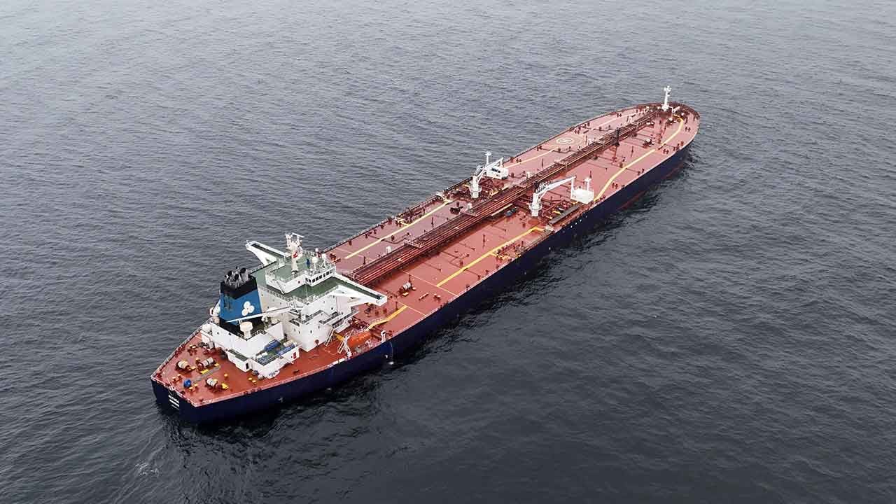 Foto - İstanbul Boğazı'na yaklaşırken vurulmuştu! O gemi Sarıyer'de ortaya çıktı, peşinde bakın kimler var