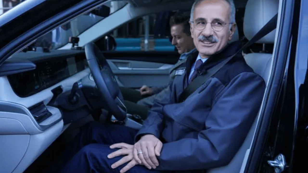 Foto - İstanbul trafiğinde bir ilk! Nokta atışı tespit edildi!