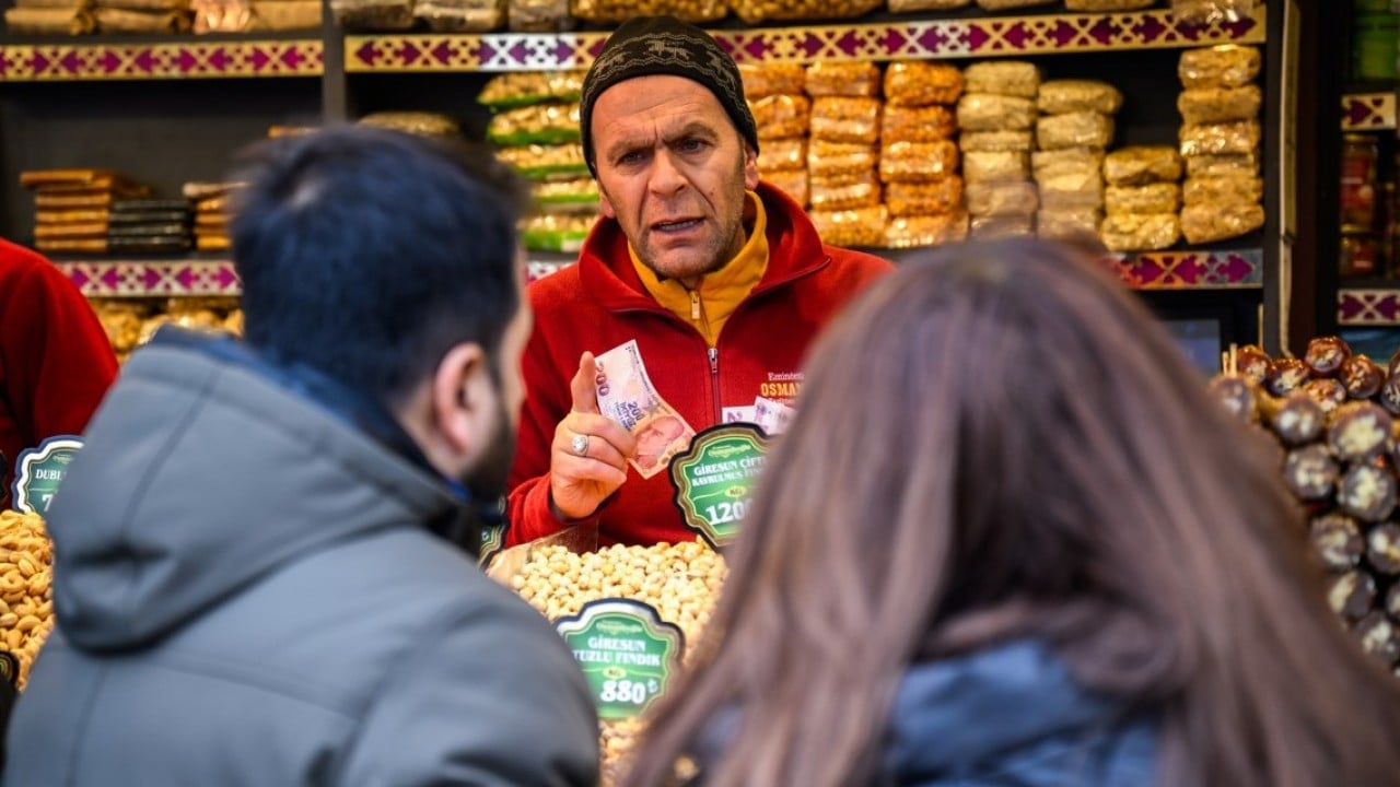 Foto - İstanbul’da bir bayram klasiği: Eminönü ve Mısır Çarşısı'nda alışveriş
