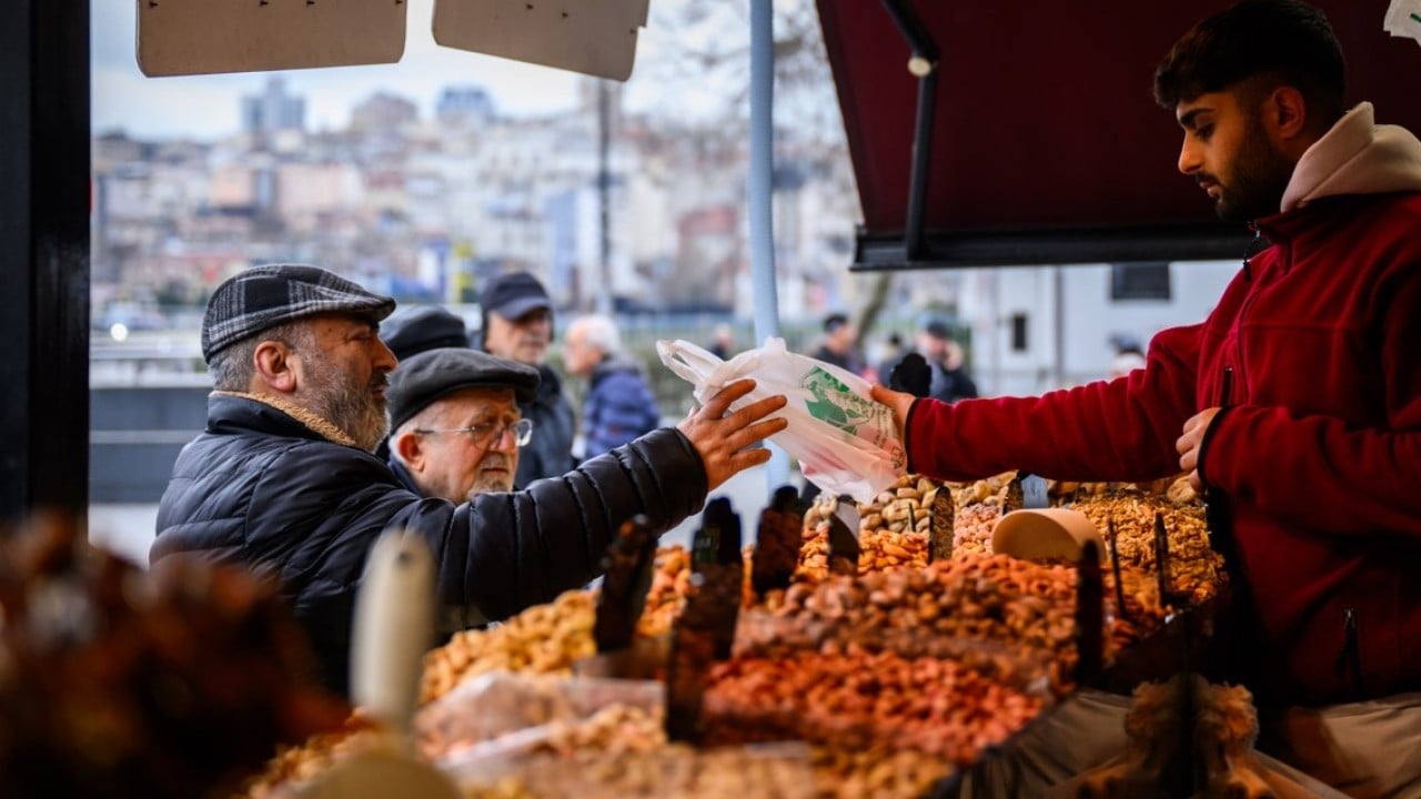 İstanbul’da bir bayram klasiği: Eminönü ve Mısır Çarşısı'nda alışveriş