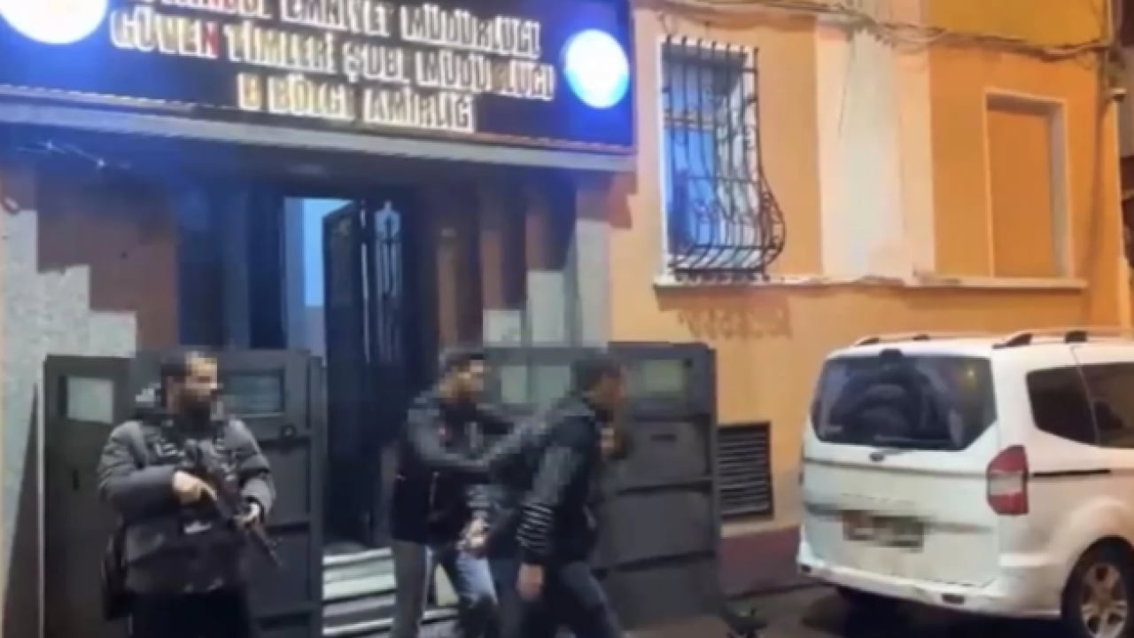 Foto - İstanbul’da film gibi olay! Şüpheliyi elindeki dövme ele verdi