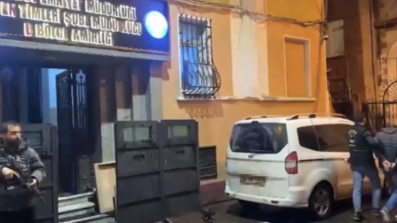 Foto - İstanbul’da film gibi olay! Şüpheliyi elindeki dövme ele verdi