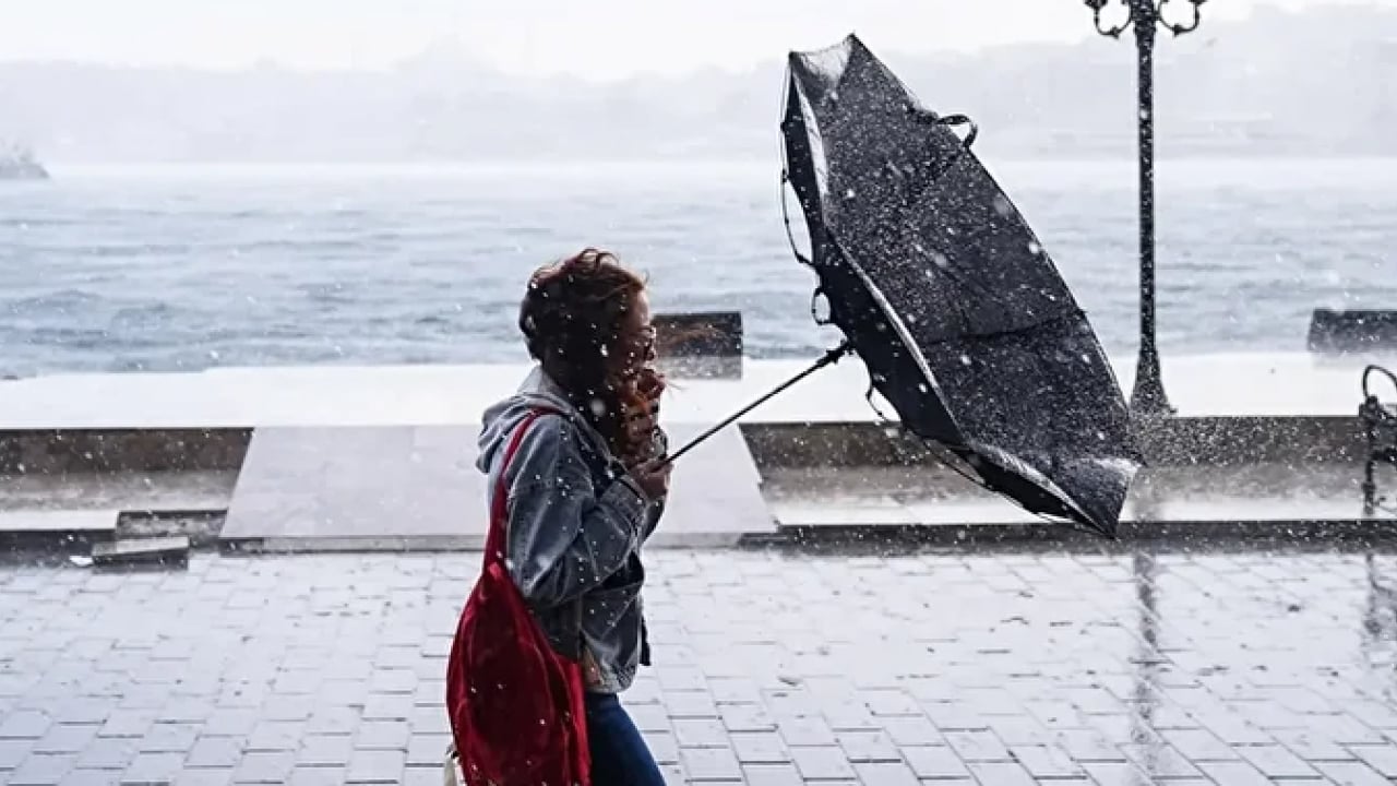 Foto - İstanbul’da hava durumu nasıl olacak? Sağanak yağış ne kadar sürecek, kar ne zaman geliyor?