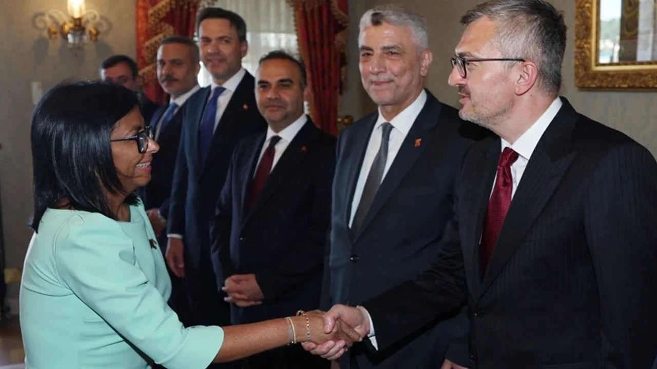 Foto - İstanbul'da işbirliği görüşmesi! Başkan Erdoğan, Venezuela Devlet Başkanı Delcy Rodriguez kabul etti!