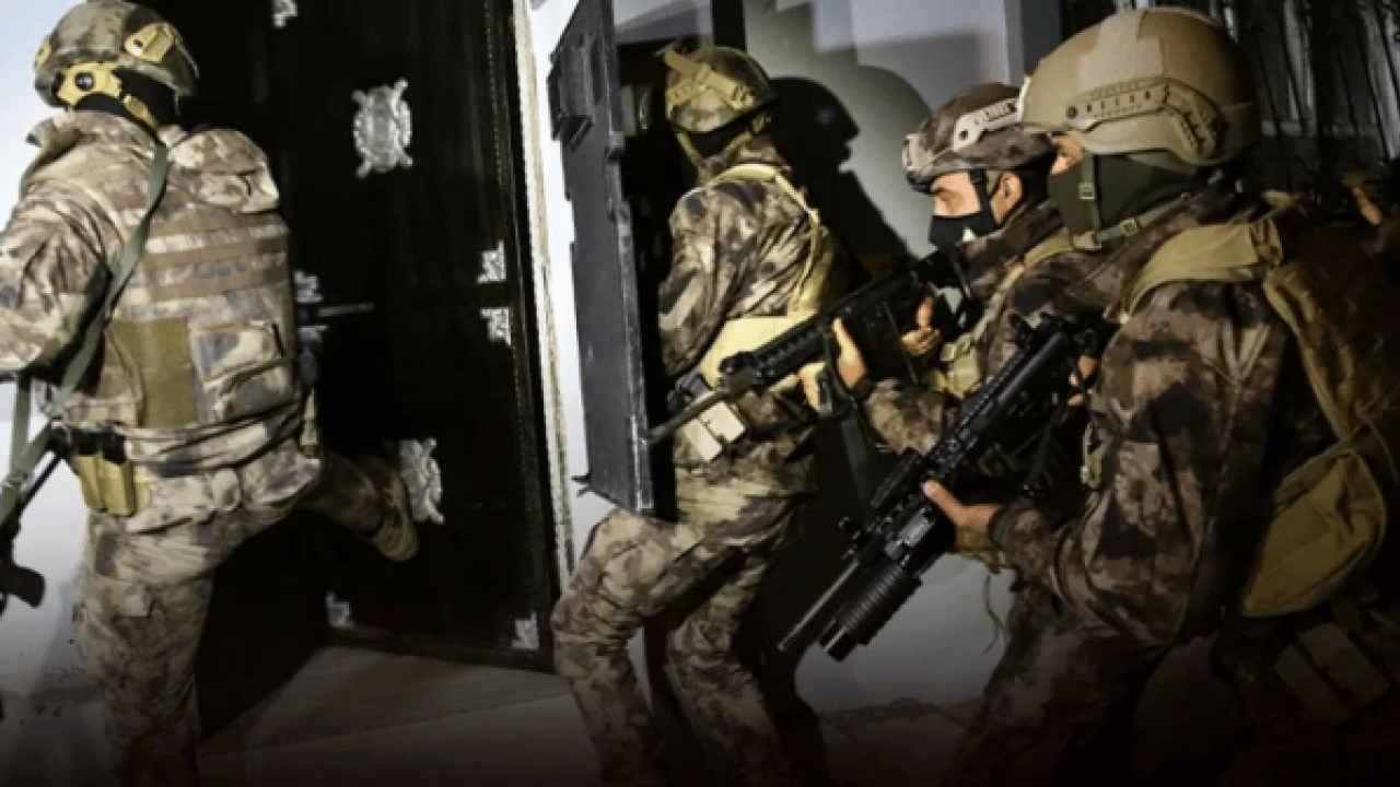 Foto - İstanbul’da kanlı plan çöktü! 500 Terörist Kıskıvrak! Yılbaşı Gecesi Felaketi Böyle Önlendi