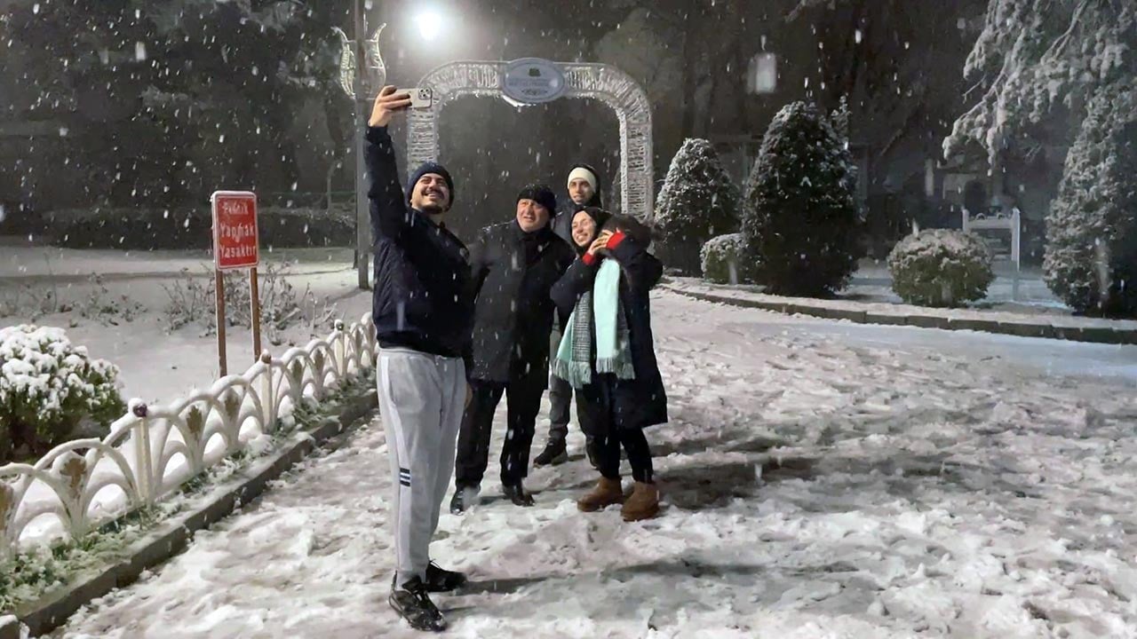 Foto - İstanbul'da kar etkili oldu! Çamlıca Tepesi beyaza büründü!