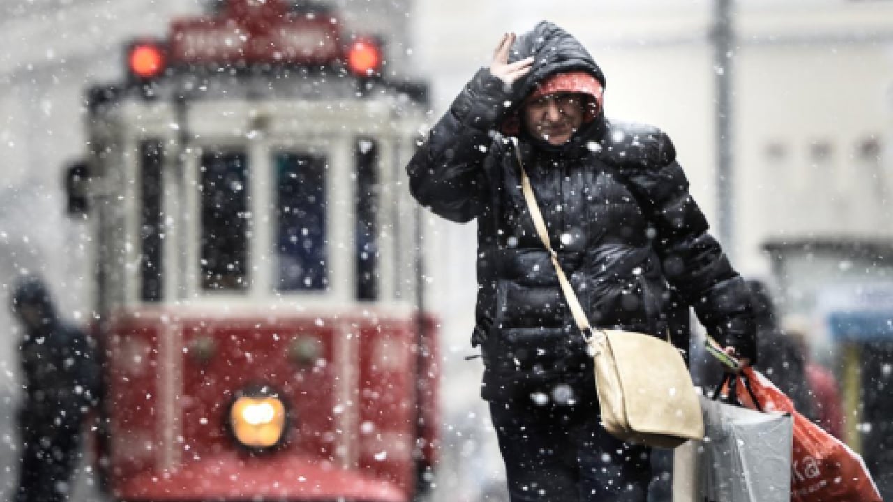 Foto - İstanbul'da kar kapıya dayandı! AKOM o günü işaret etti!