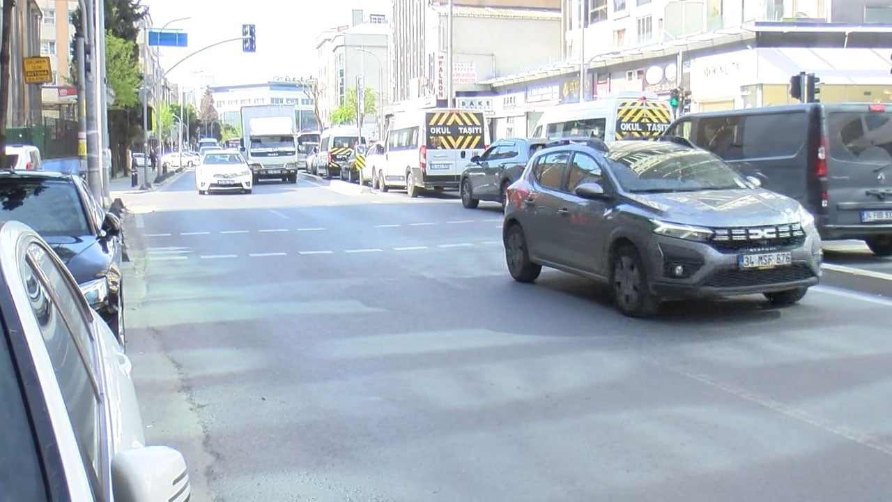 Foto - İstanbul’da kimsenin canı güvende değil! Annesiyle okula giden çocuğu İETT otobüsü ezdi
