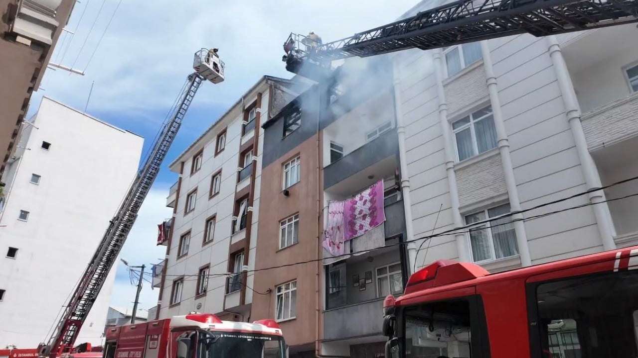 Foto - İstanbul'da korkutan yangın