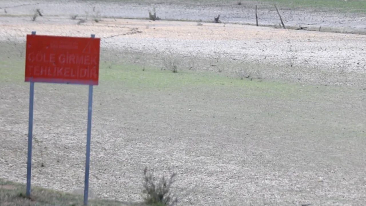 Foto - İstanbul barajlarında doluluk yüzde 20'nin altına indi! Rezervler hızla tükeniyor!