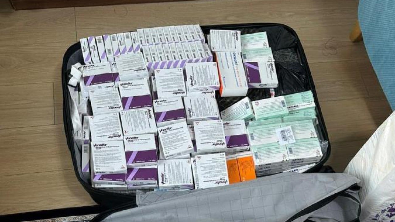 Foto - Rafları açan yetkililer şaşkına döndü! İstanbul’daki eczane fena yakalandı