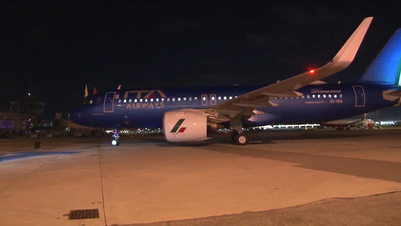 Foto - İstanbul'da Papa’nın uçağında hareketlilik