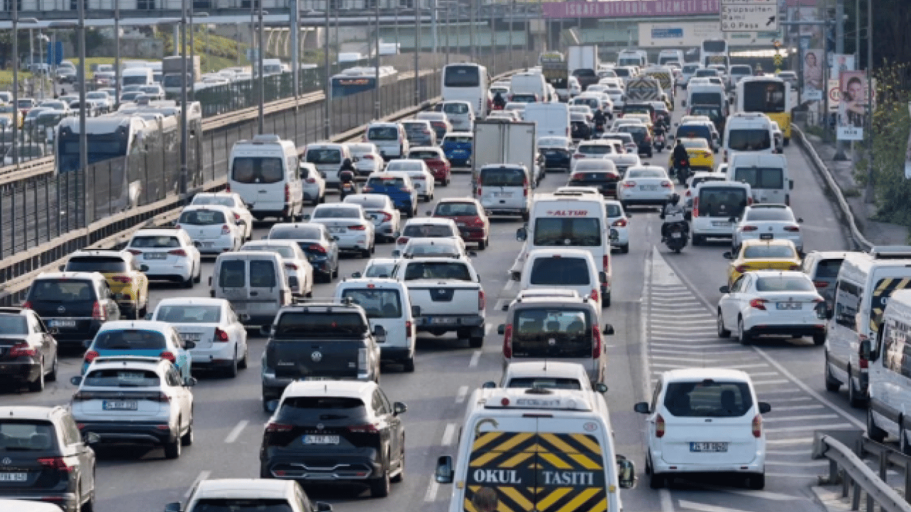 Foto - İstanbul'da trafik kuralları yenilendi! Hız sınırında yeni uygulama