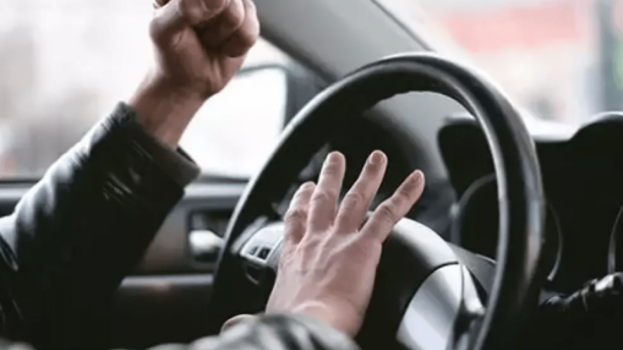 Foto - İstanbul'da trafikte bıçaklar çekildi: 542 bin lira ceza kesildi!