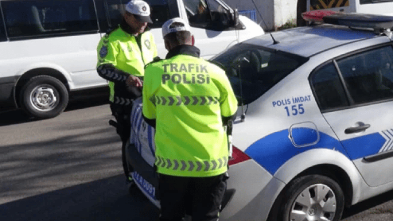 İstanbul'da trafikte bıçaklar çekildi: 542 bin lira ceza kesildi!