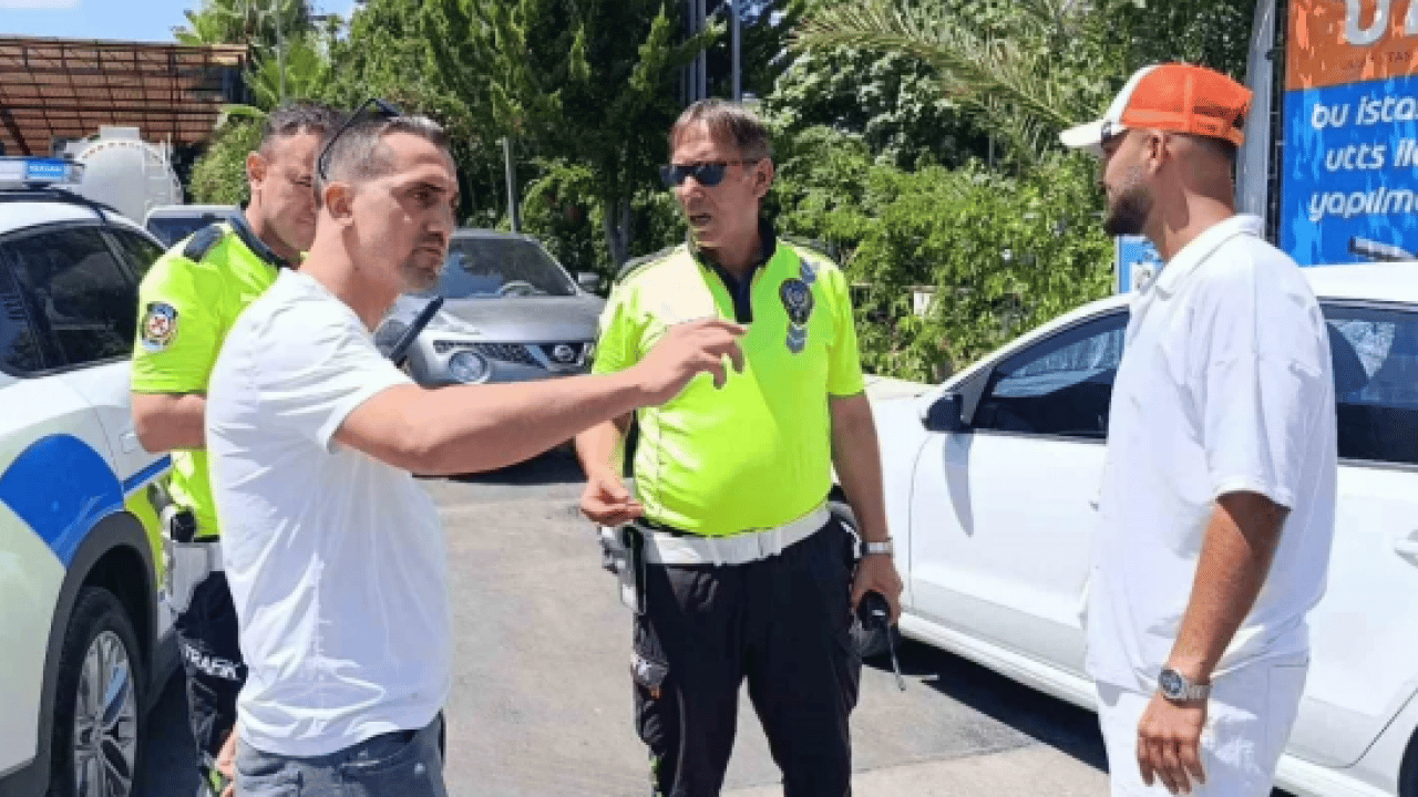 Foto - İstanbul'da trafikte bıçaklar çekildi: 542 bin lira ceza kesildi!