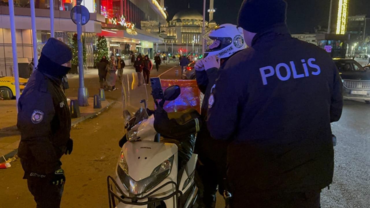 Foto - İstanbul'da yeni yılın ilk 'huzur' operasyonu