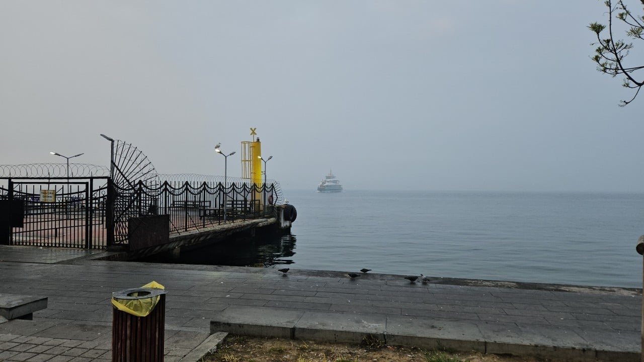Foto - İstanbul'da yoğun sis: Boğaz trafiği gemilere kapatıldı