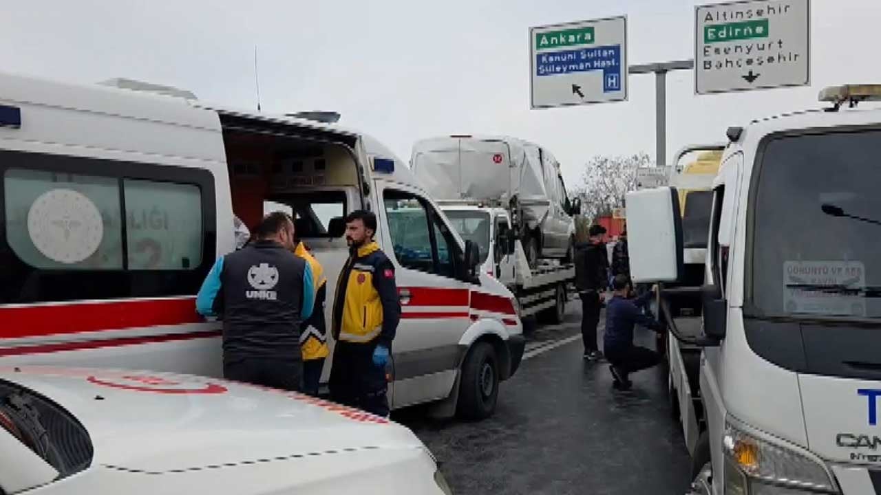 Foto - İstanbul'da yürekleri ağza getiren kaza