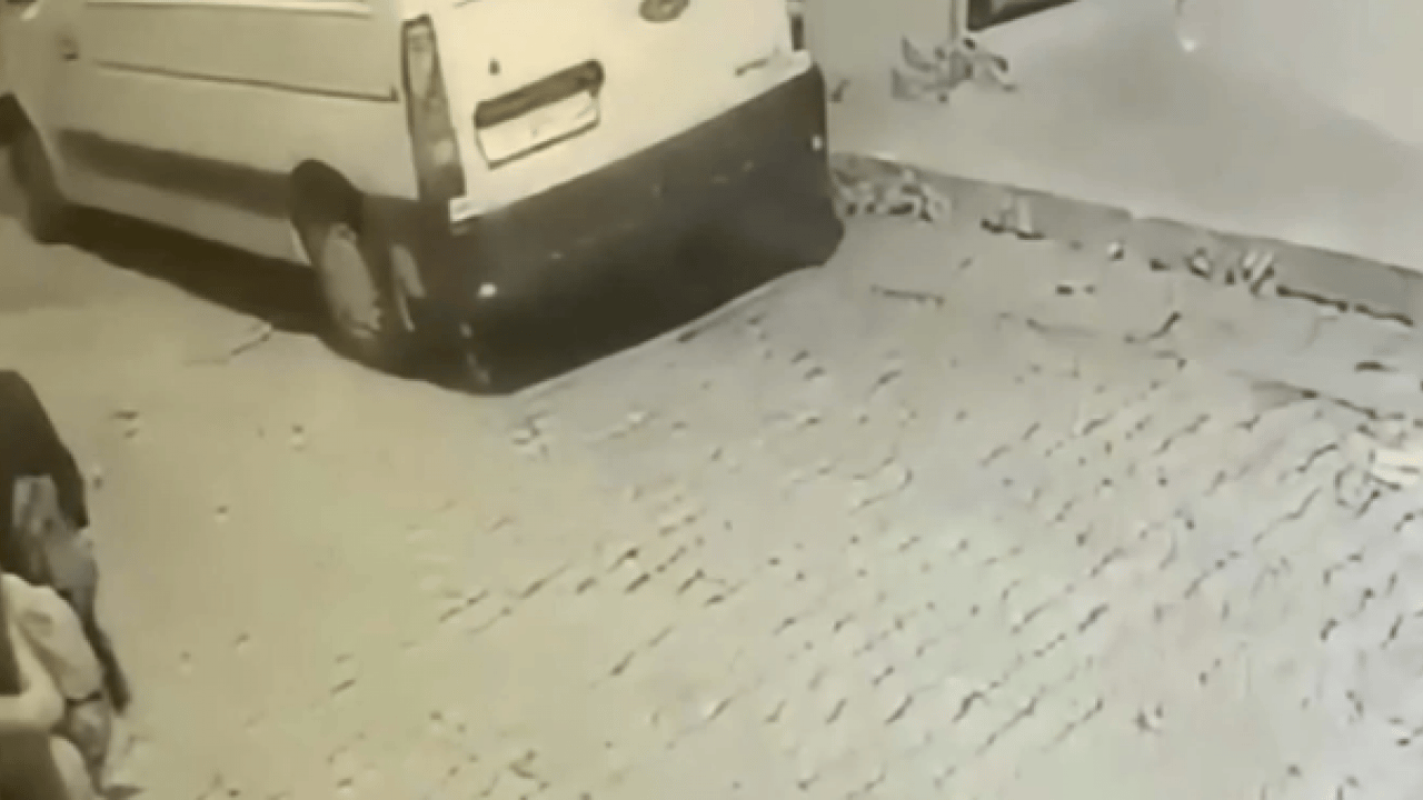 İstanbul’da yürekleri ağza getiren olay! 8 yaşındaki çocuk elektrik akımına kapıldı
