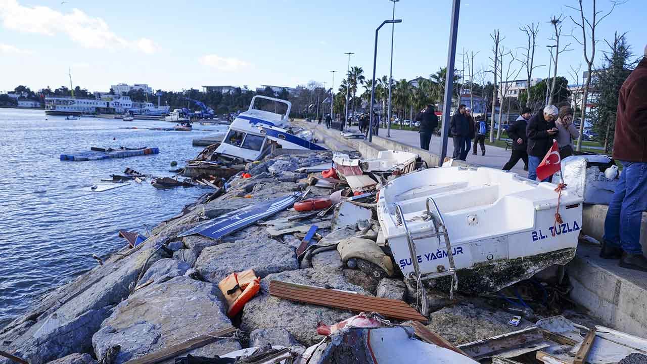 Foto - İstanbul’daki felaketin izleri fırtına dinince ortaya çıktı