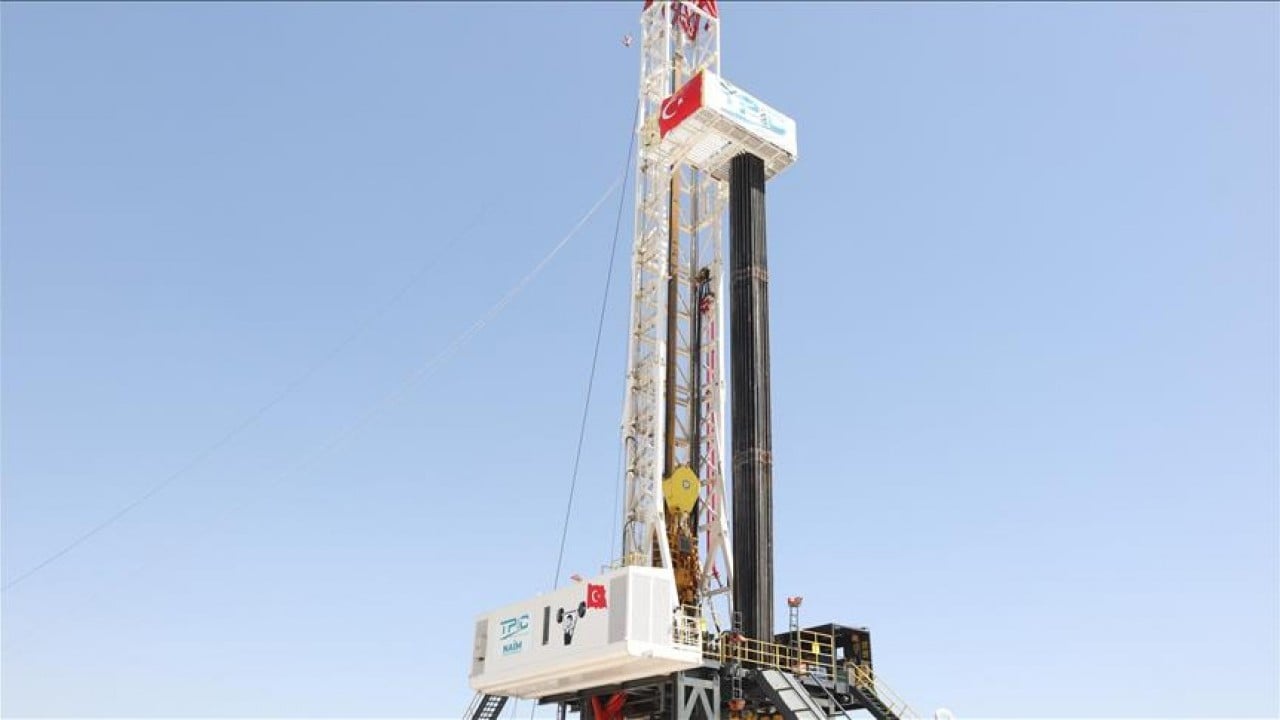 Foto - 'İstanbul'dan doğalgaz fışkırdı' haberini her an alabiliriz! İlçede yerin 2 bin metre altına iniliyor