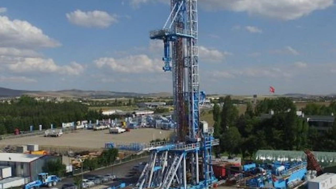 Foto - 'İstanbul'dan doğalgaz fışkırdı' haberini her an alabiliriz! İlçede yerin 2 bin metre altına iniliyor