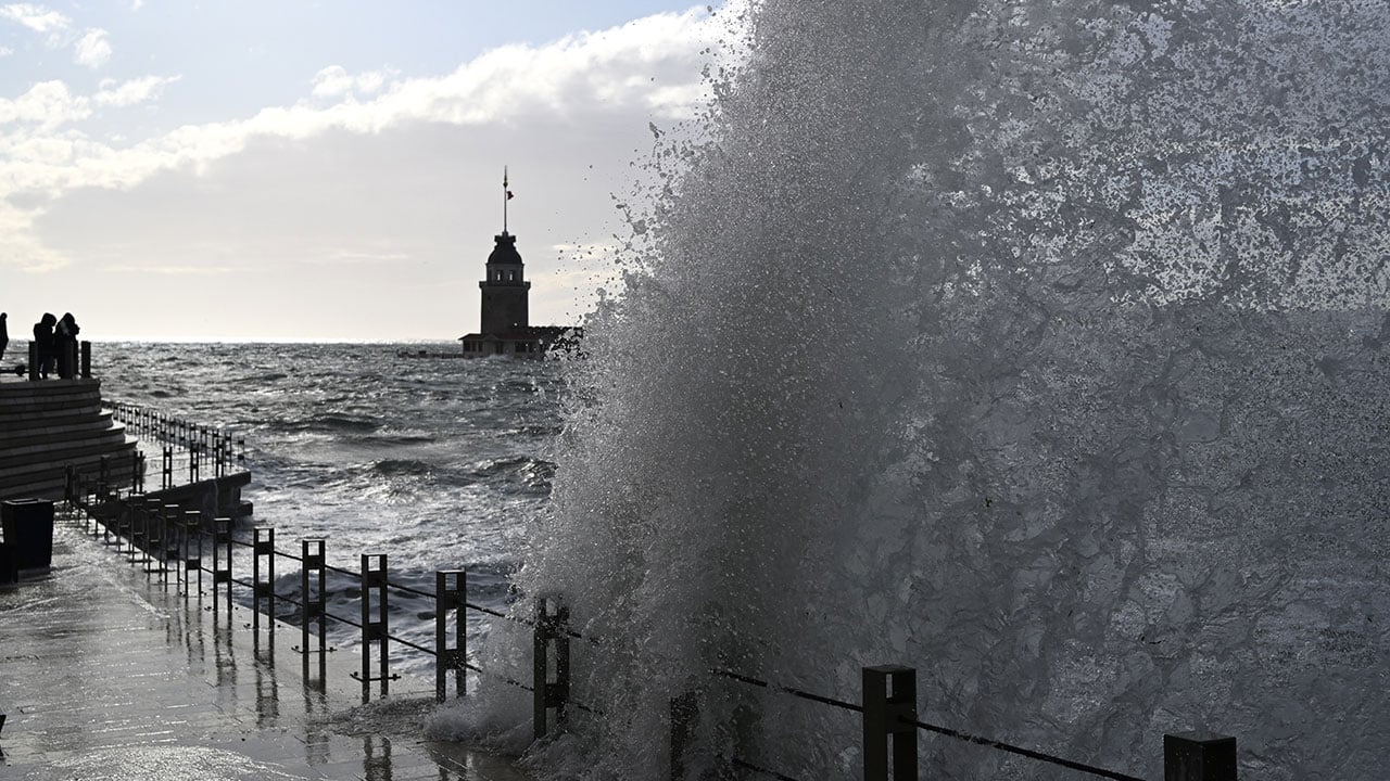 İstanbul'dan fırtına manzaraları
