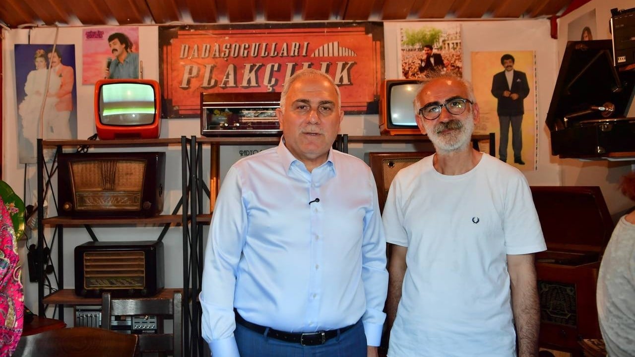 Foto - İstanbullular geçmişle özlem giderdi! Fatih Belediyesi’nden nostalji günleri 