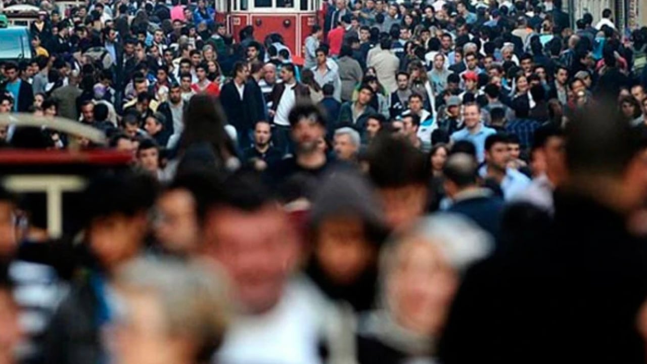 Foto - İstanbul’u çile kentine çevirenler utansın! Vatandaş arkasına bakmadan terk ediyor