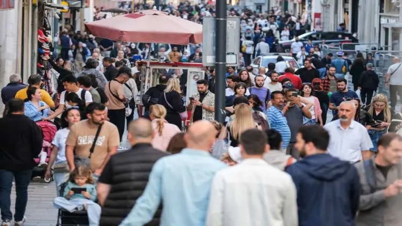 Foto - İstatistikler açıklandı, şampiyon il belli oldu! Ne İstanbul ne İzmir... İşte en genç nüfuslu şehrimiz