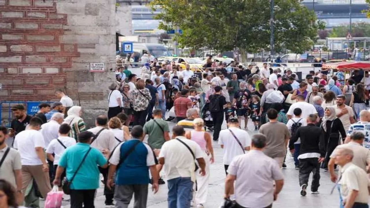 Foto - İstatistikler açıklandı, şampiyon il belli oldu! Ne İstanbul ne İzmir... İşte en genç nüfuslu şehrimiz