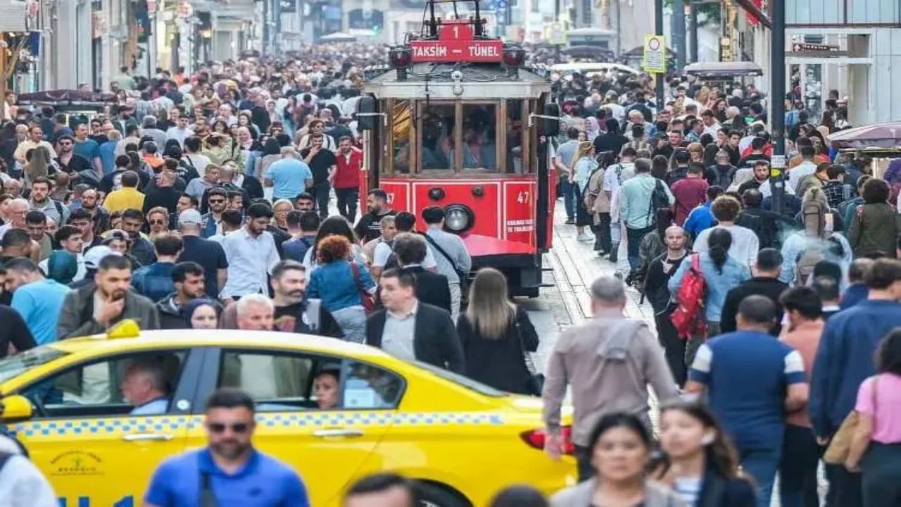 İstatistikler açıklandı, şampiyon il belli oldu! Ne İstanbul ne İzmir... İşte en genç nüfuslu şehrimiz