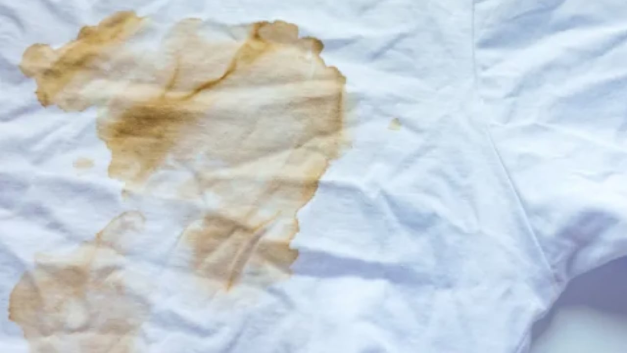 Foto - İşte bembeyaz gömleklerin gizli düşmanı! O iki hatayı sakın yapmayın...