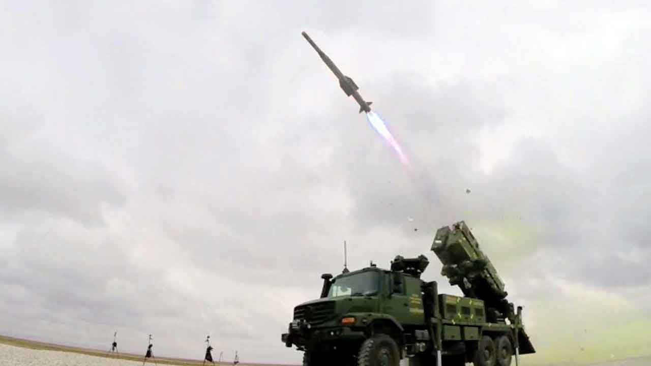 Foto - İşte bu çok ani oldu: S-400'lerden farksız hava savunma sistemi Türk askerine teslim edildi