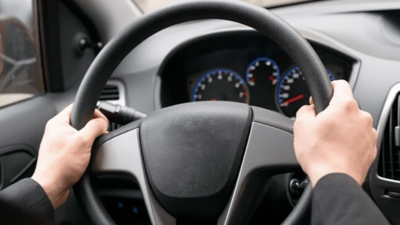 Foto - İşte direksiyon çizgilerini yok eden yöntem! Meğer ne kadar kolaymış!