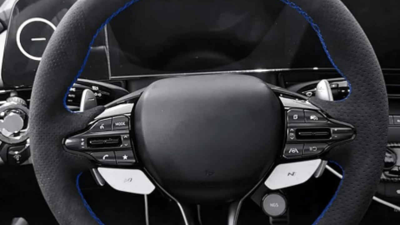 Foto - İşte direksiyon çizgilerini yok eden yöntem! Meğer ne kadar kolaymış!