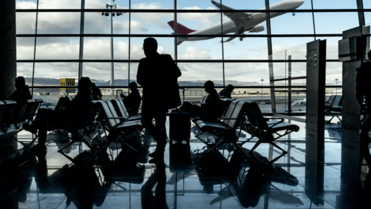 Foto - İşte dünyanın en kısa uçuşu: Oturmaya vakit bulamıyorlar!