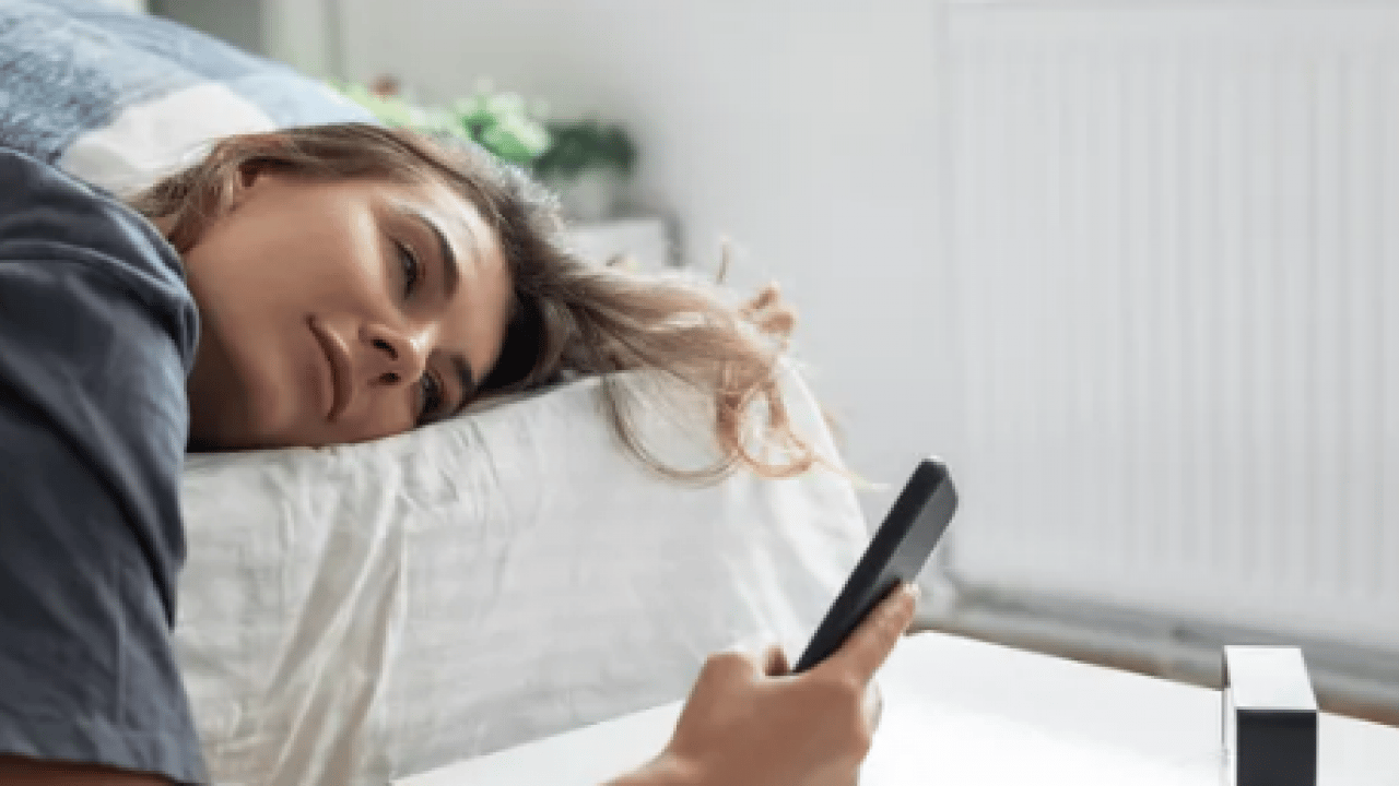 Foto - İşte komodin üzerinde asla bulunmaması gereken 7 eşya...