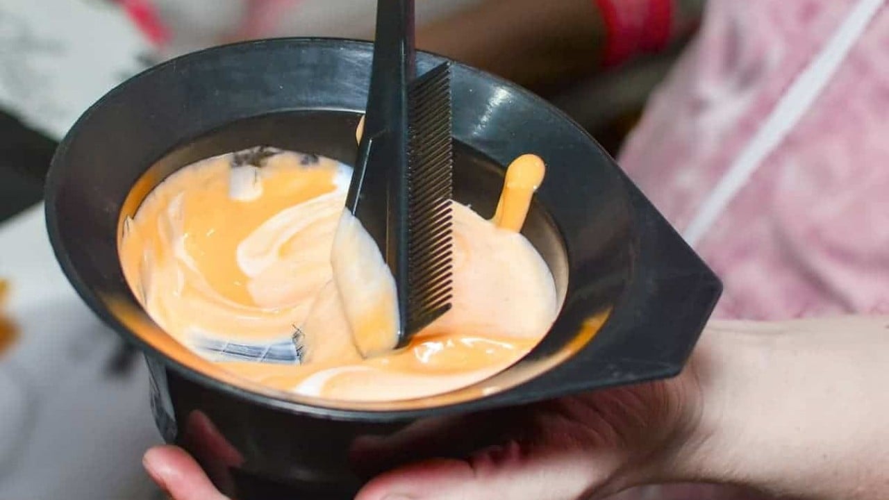 Foto - İşte mucizevi karışımın tarifi ve uygulama adımları! 3 basit malzemeyle beyaz saçtan kurtulun