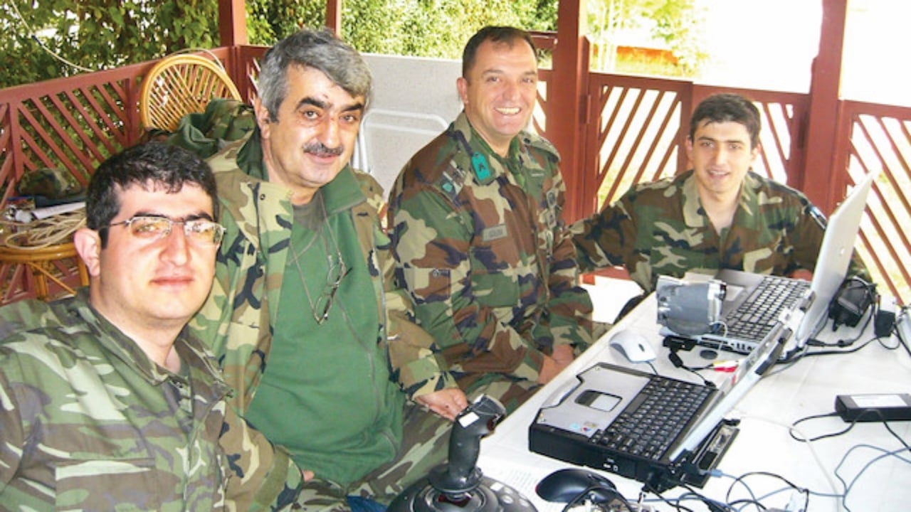 Foto - İşte Özdemir Bayraktar’ı "vazgeçmekten" döndüren telefon... Bir askerin yakarışı Türkiye’yi süper güç yaptı