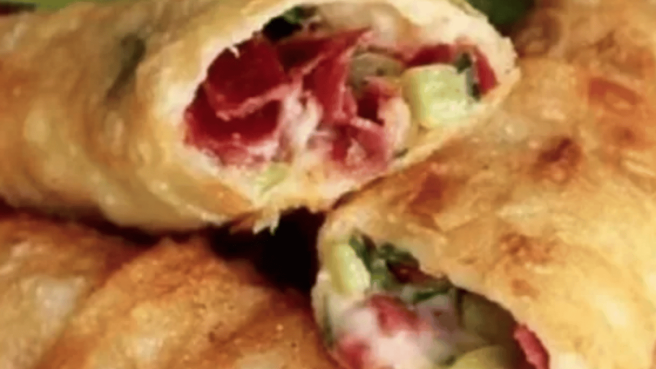 İşte paçanga böreği tarifinin en lezzetli hali: İçi akışkan dışı çıtır! Sofrada kapış kapış gidecek